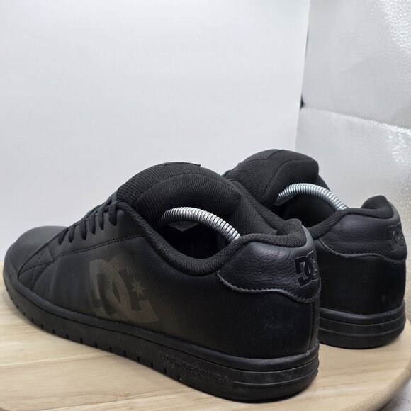 Men's size 10.5 - DC Gaveler ADYS100536 Triple Black  Skateboard Shoes Sneakers - Picture 7 of 9